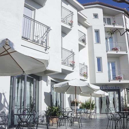 Hotel Beatrice Sirolo Exterior photo