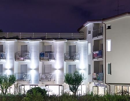 Hotel Beatrice Sirolo Exterior photo